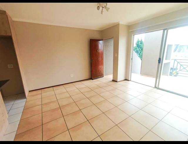 2 BEDROOM TOWNHOUSE FOR SALE IN SOUTH CREST